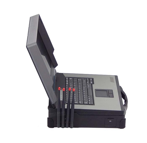 15.6寸动态人脸采集识别单兵布控一体化加固计算机支持4路-8路抓拍机视频流（RAC-1700）