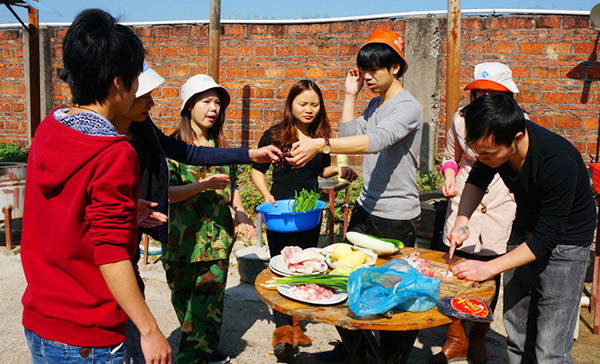 蓝炬科技旅游活动报道